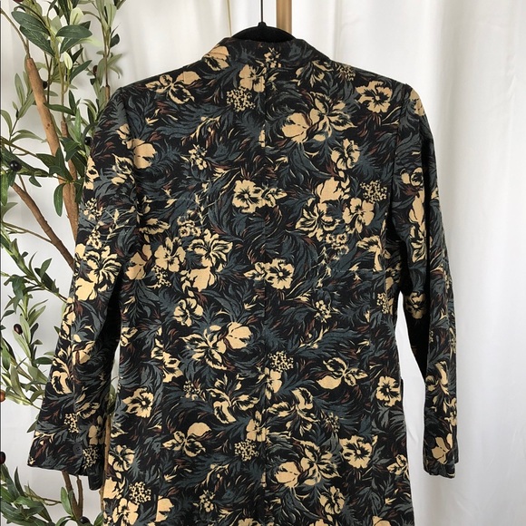 Floral Patterned Vintage Women's Blazer (V1) - Picture 6 of 13